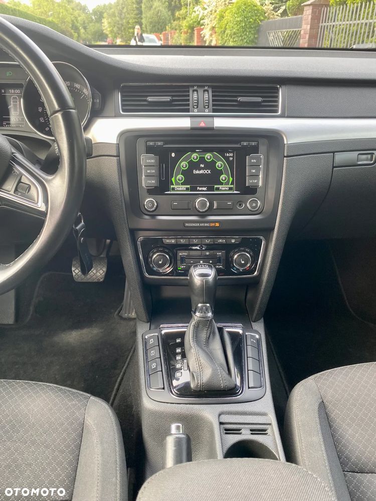 Skoda Superb 2.0 TDI Ambition DSG - 10