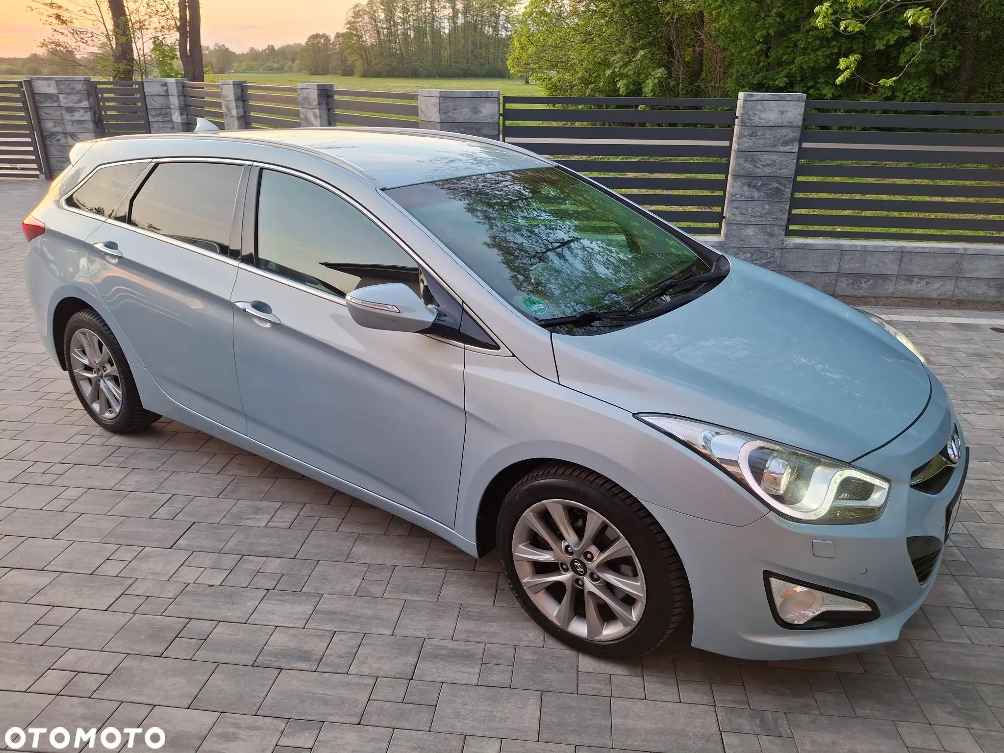Hyundai i40 i40cw 1.7 CRDi Automatik Fifa World Cup Edition - 1
