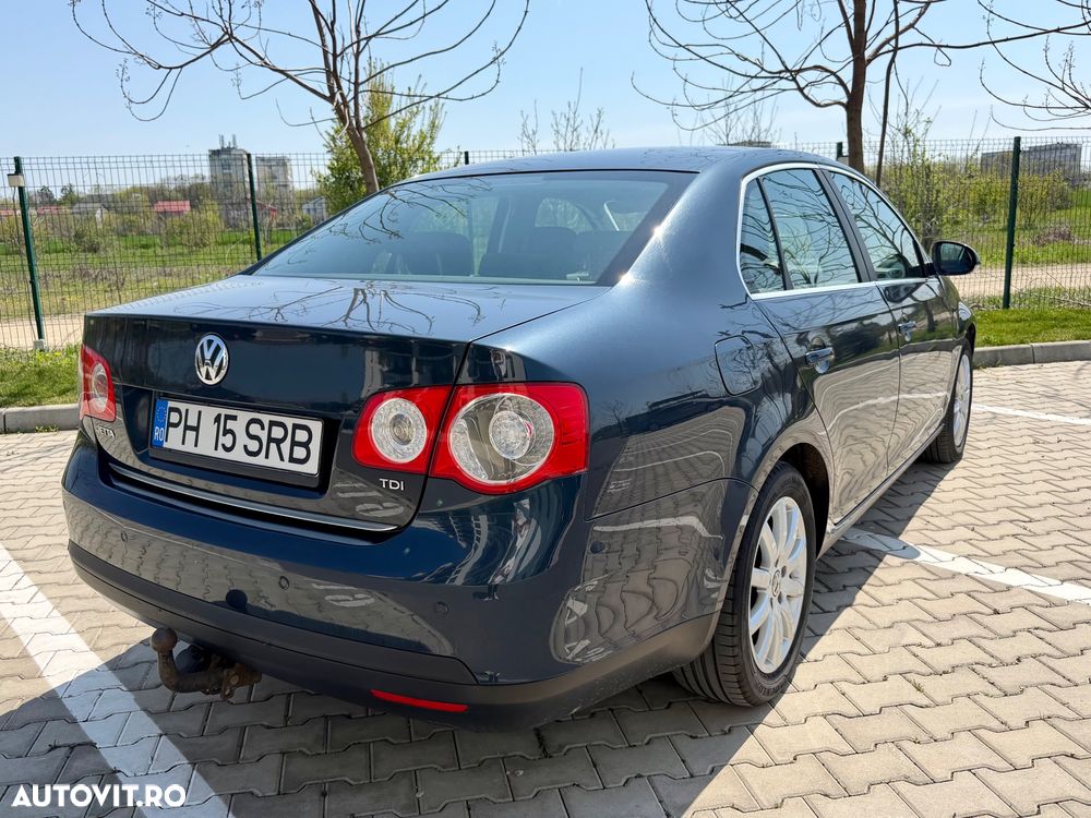 Volkswagen Jetta 1.9 TDI Comfortline - 5