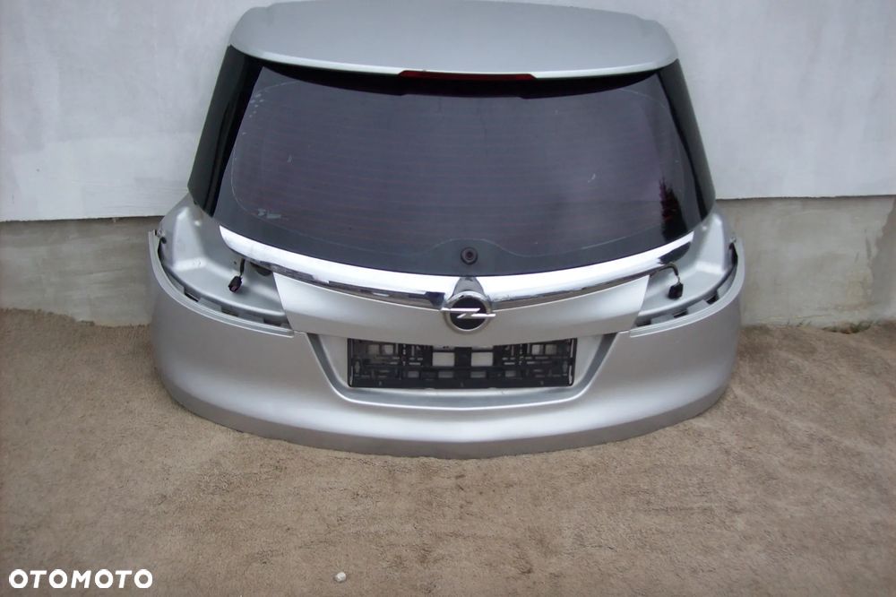 TYLNA KLAPA BAGAŻNIKA OPEL INSIGNIA A KOMBI - 1