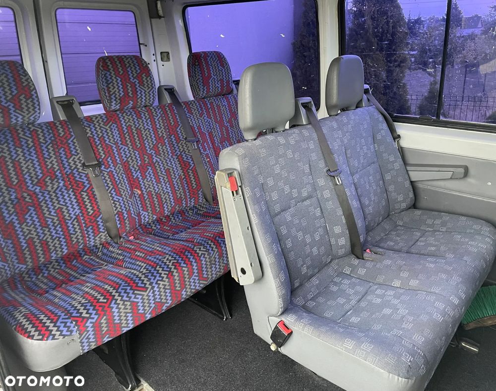 Mercedes-Benz Sprinter - 8