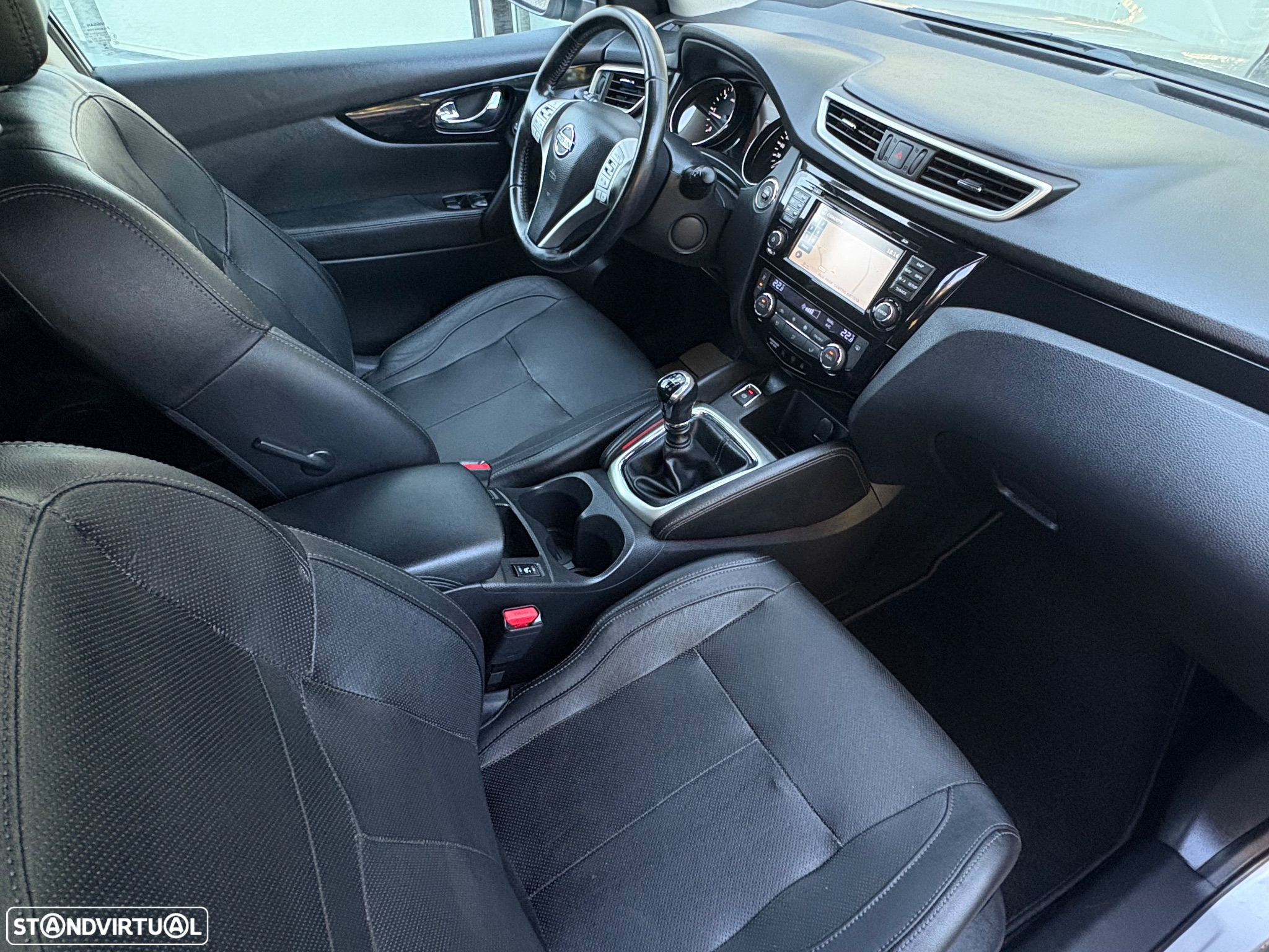 Nissan Qashqai 1.6 dCi 360 - 15