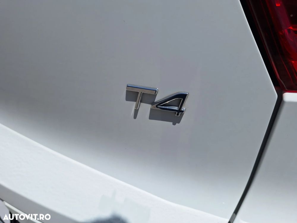 Volvo XC 40 T4 Geartronic Momentum Pro - 40
