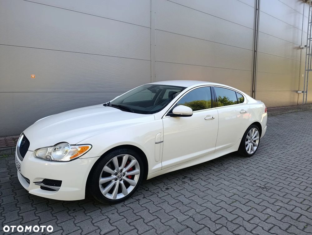 Jaguar XF 3.0 V6 S Pace - 22