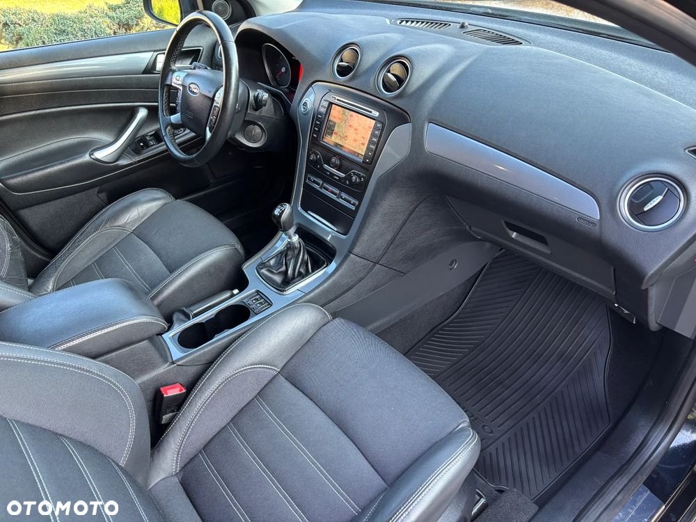 Ford Mondeo 2.0 TDCi Champions Edition - 25