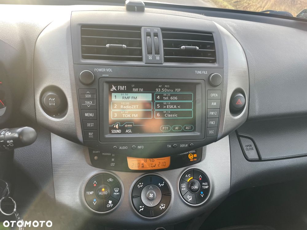 Toyota RAV4 - 5