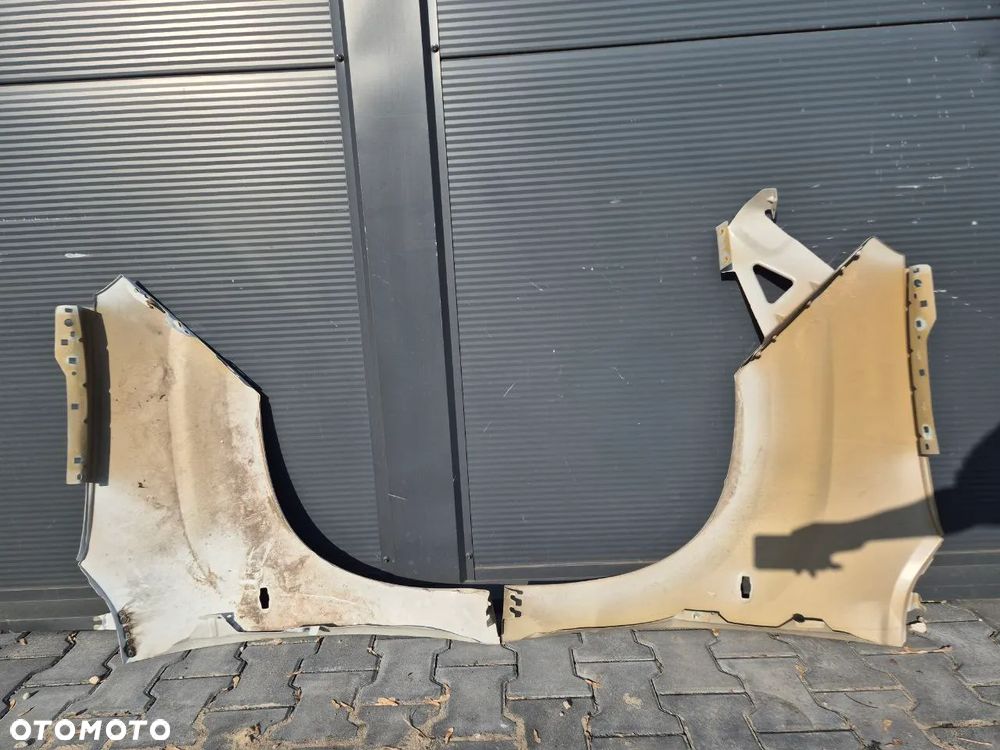 BŁOTNIK CITROEN BERLINGO IV / PEUGEOT PARTNER IV / OPEL COMBO E - 10