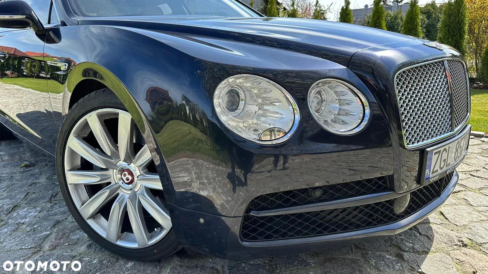 Bentley Flying Spur V8 - 1