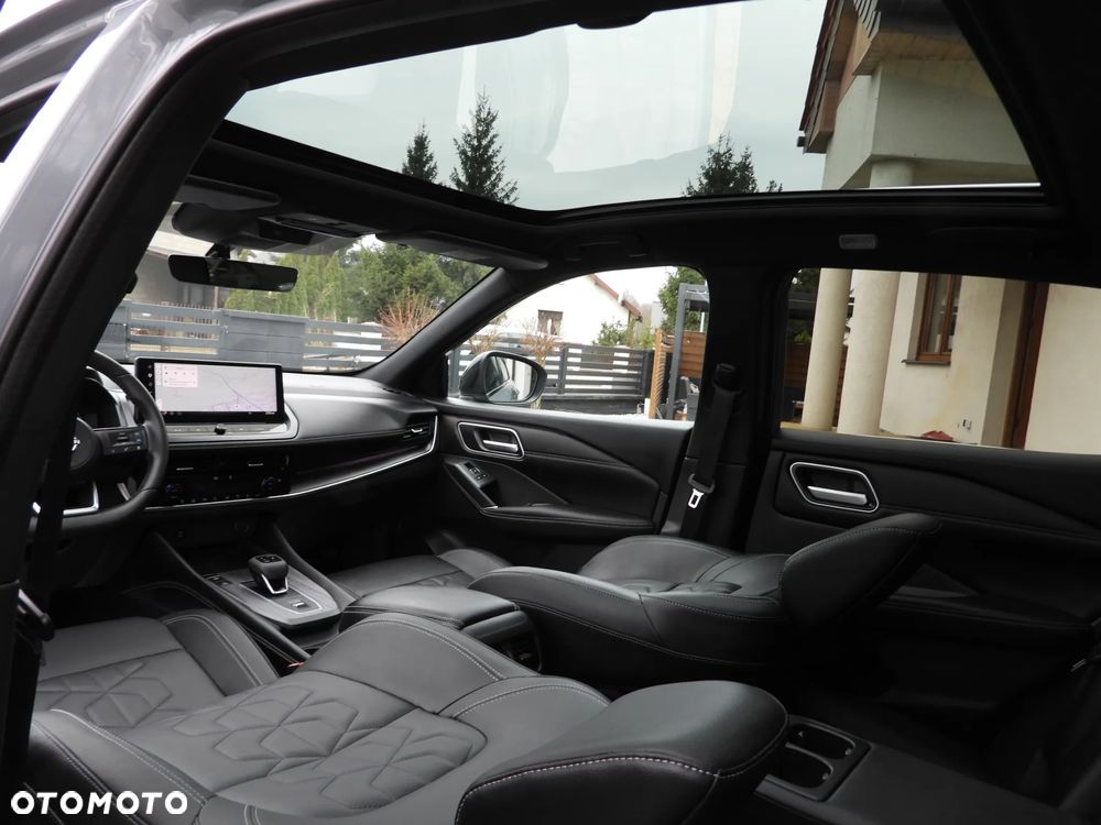 Nissan Qashqai 1.3 DIG-T MHEV Xtronic Tekna - 32