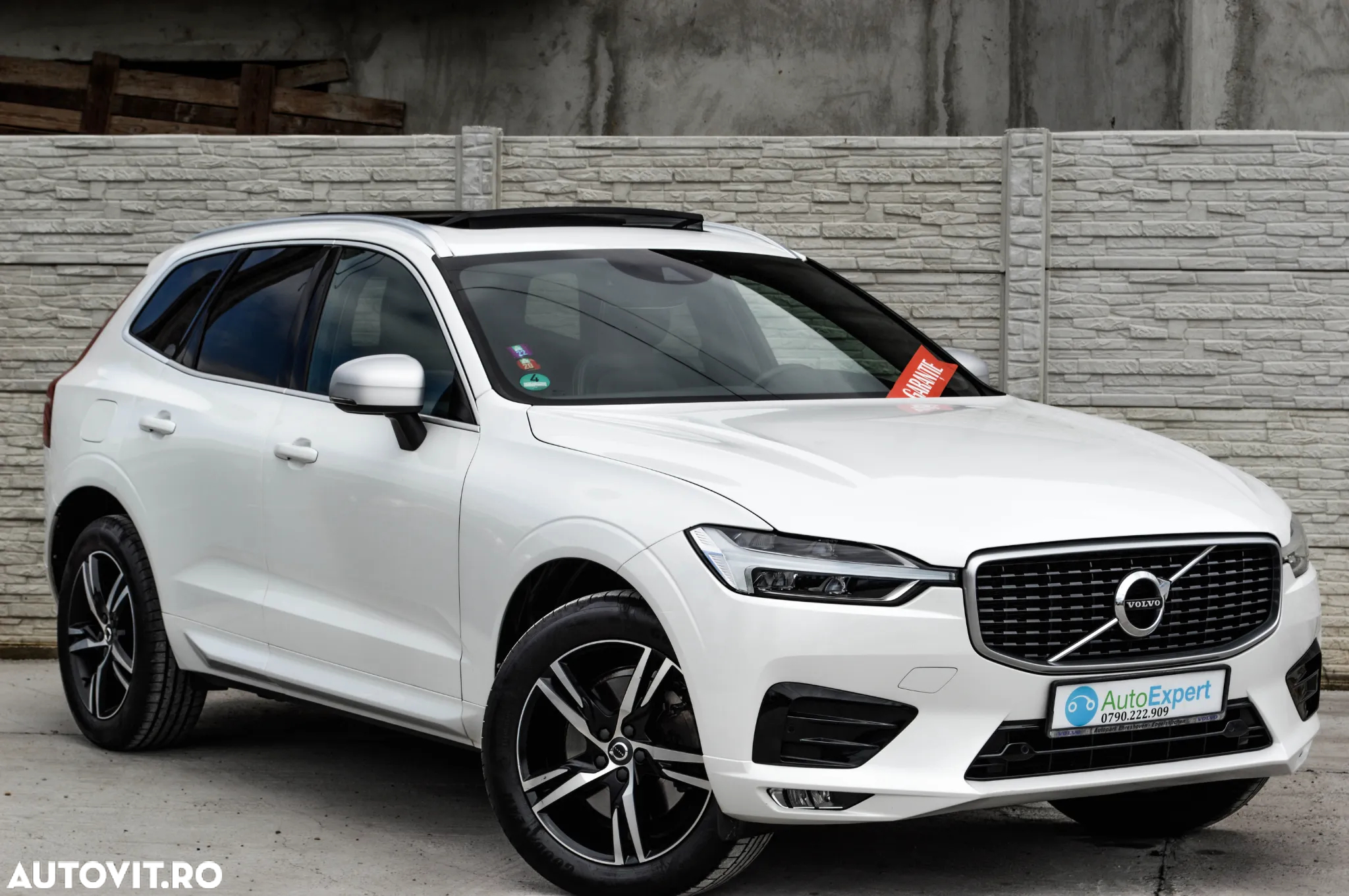 Volvo XC 60 T5 AWD Geartronic RDesign - 17
