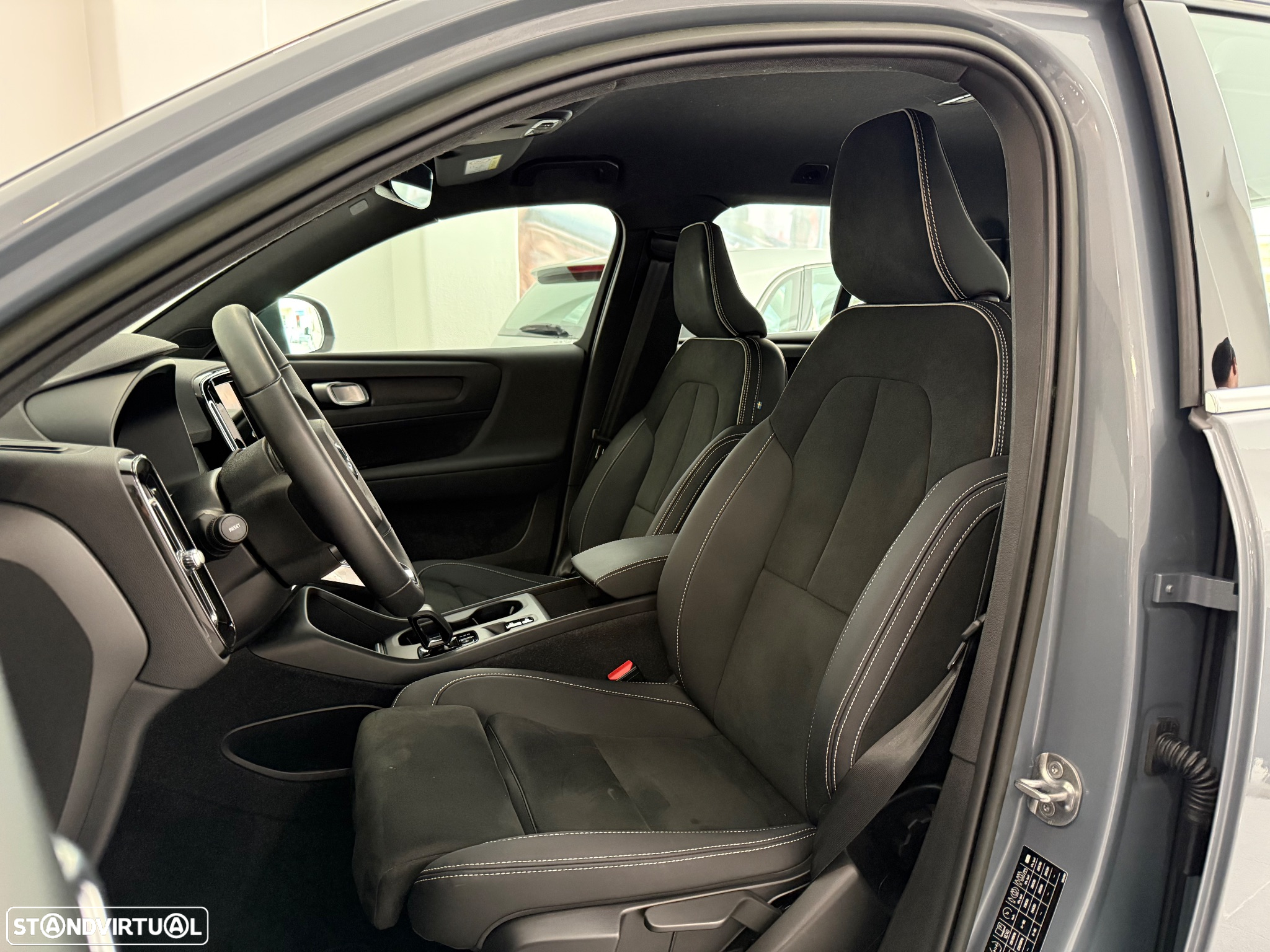 Volvo XC 40 1.5 T4 PHEV Core - 9