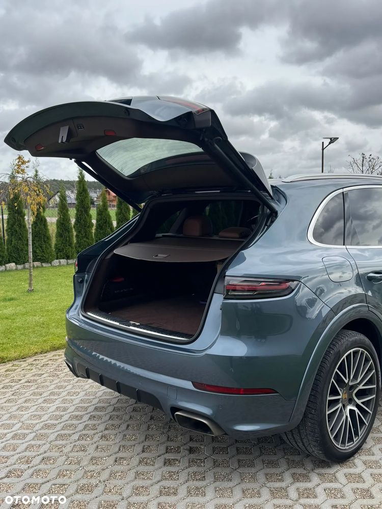 Porsche Cayenne Standard - 10