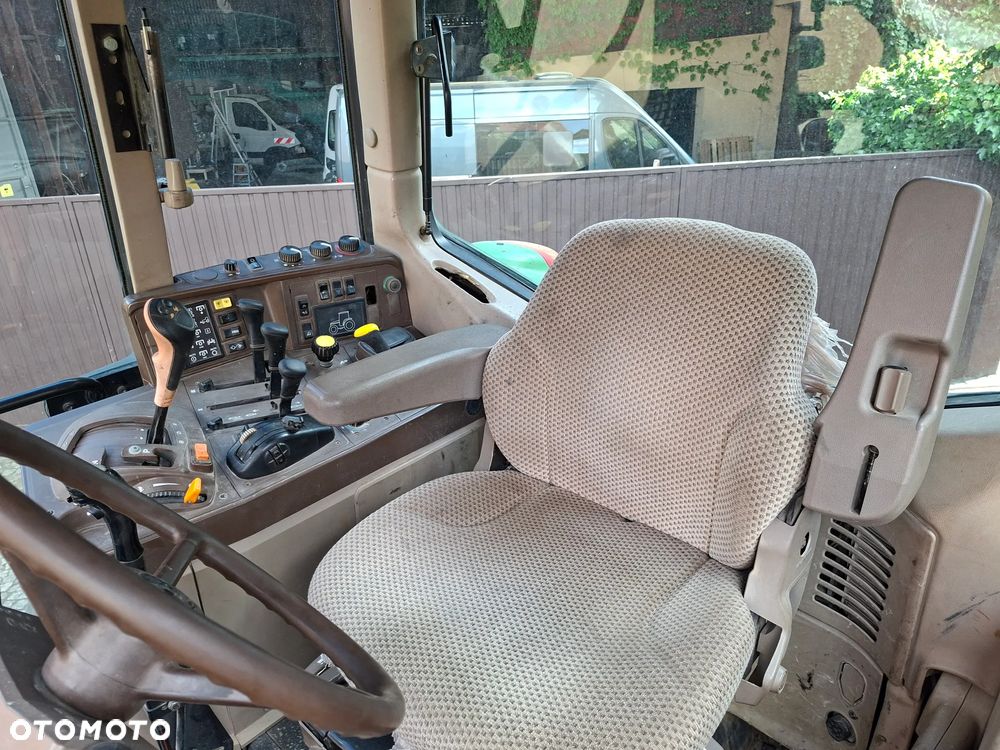 John Deere 6520 - 11