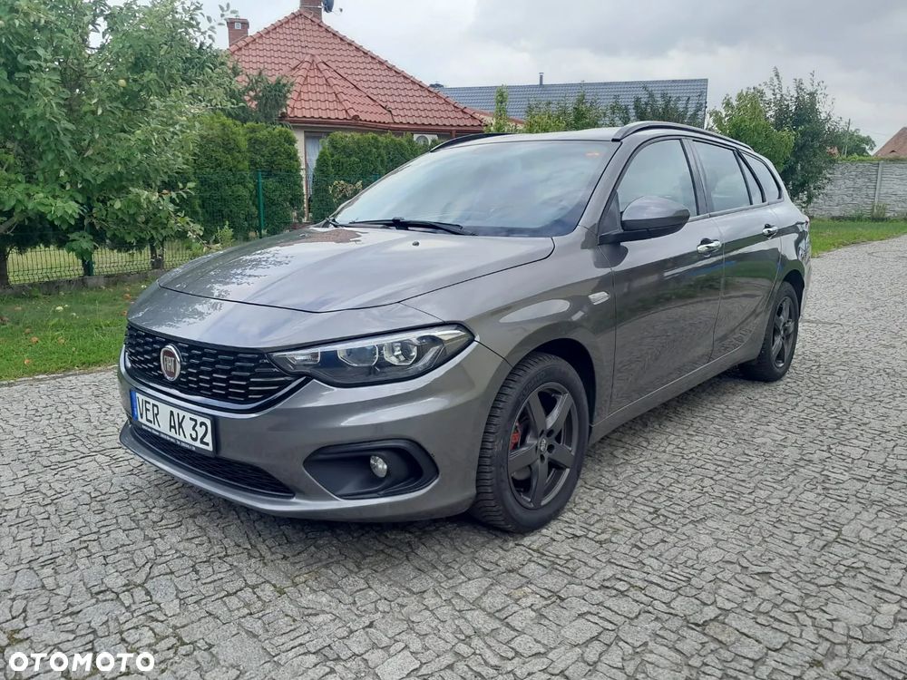 Fiat Tipo 1.4 T-Jet Lounge - 1