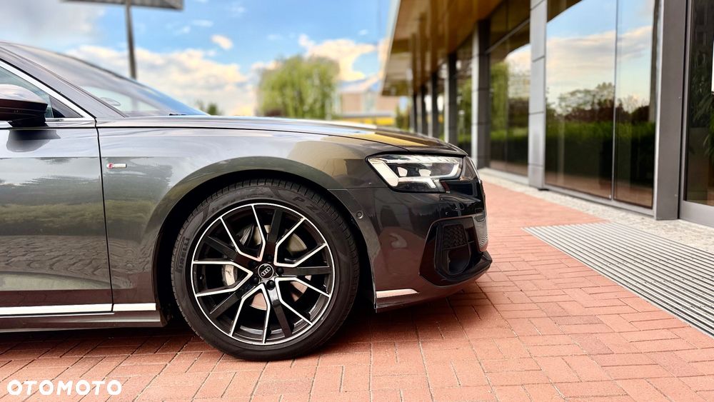 Audi A8 - 32