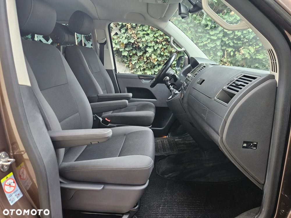 Volkswagen Multivan - 18