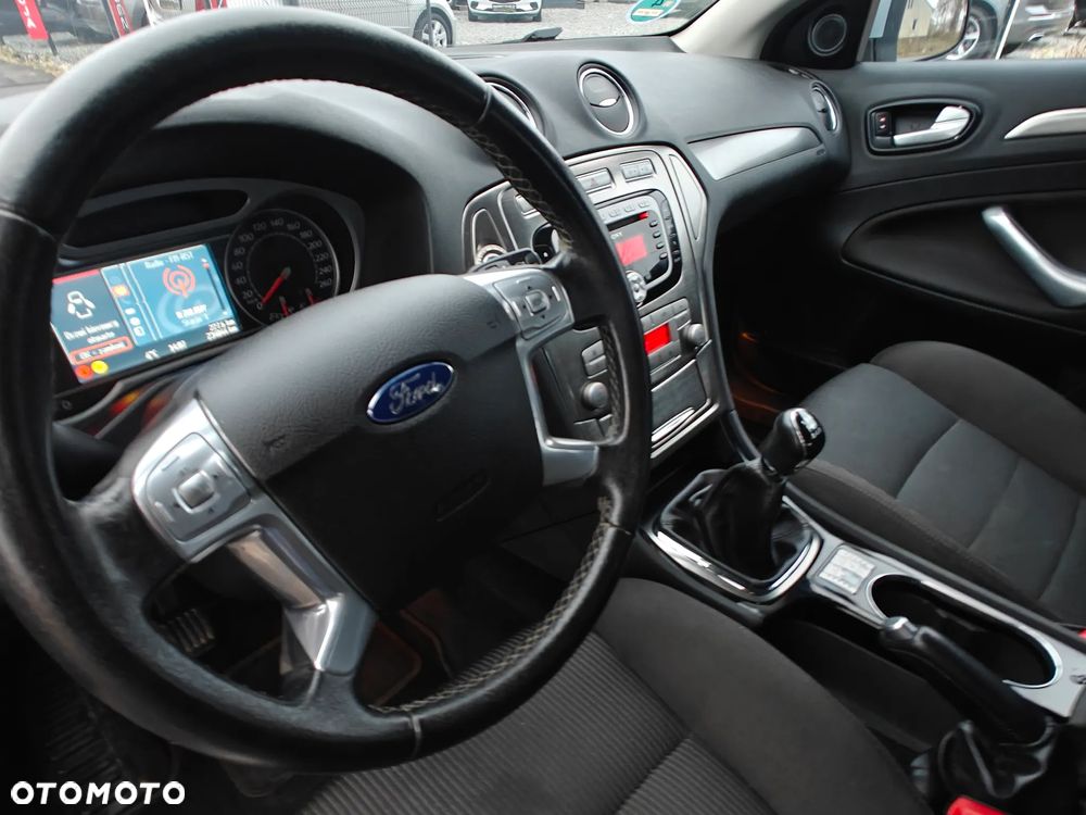 Ford Mondeo 2.0 Viva Titanium - 14