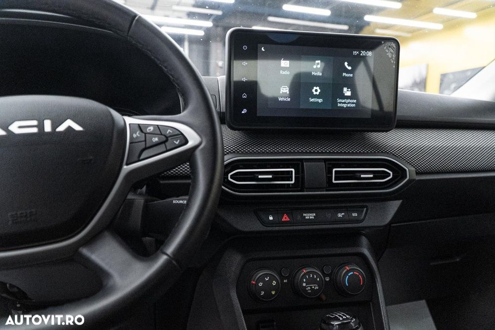 Dacia Logan TCe 90 MT6 Prestige - 29