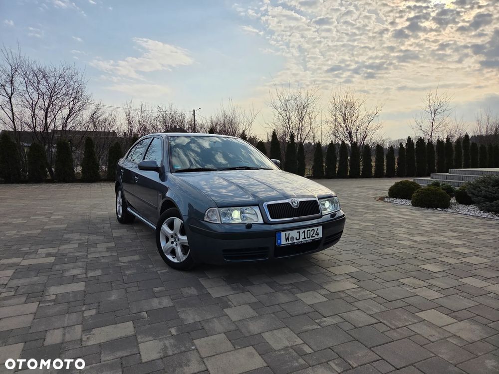 Skoda Octavia 1.8 T Elegance - 3