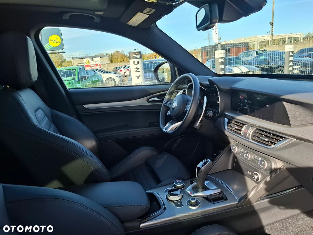 Alfa Romeo Stelvio 2.0 Turbo Veloce Q4 - 28