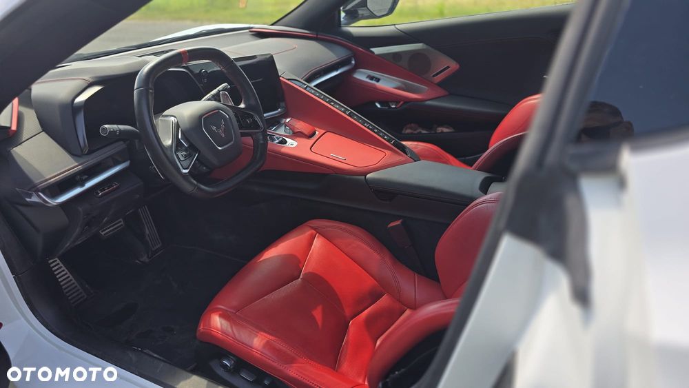Chevrolet Corvette - 18
