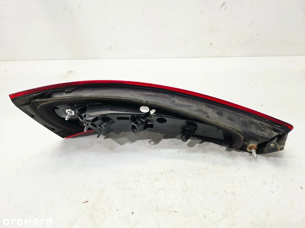 LAMPA PRAWY TYŁ LED AUDI Q3 8U 8U0945094H - 7