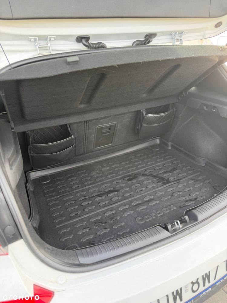 Hyundai i30 1.4 T-GDI Premiere Luxury DCT - 13