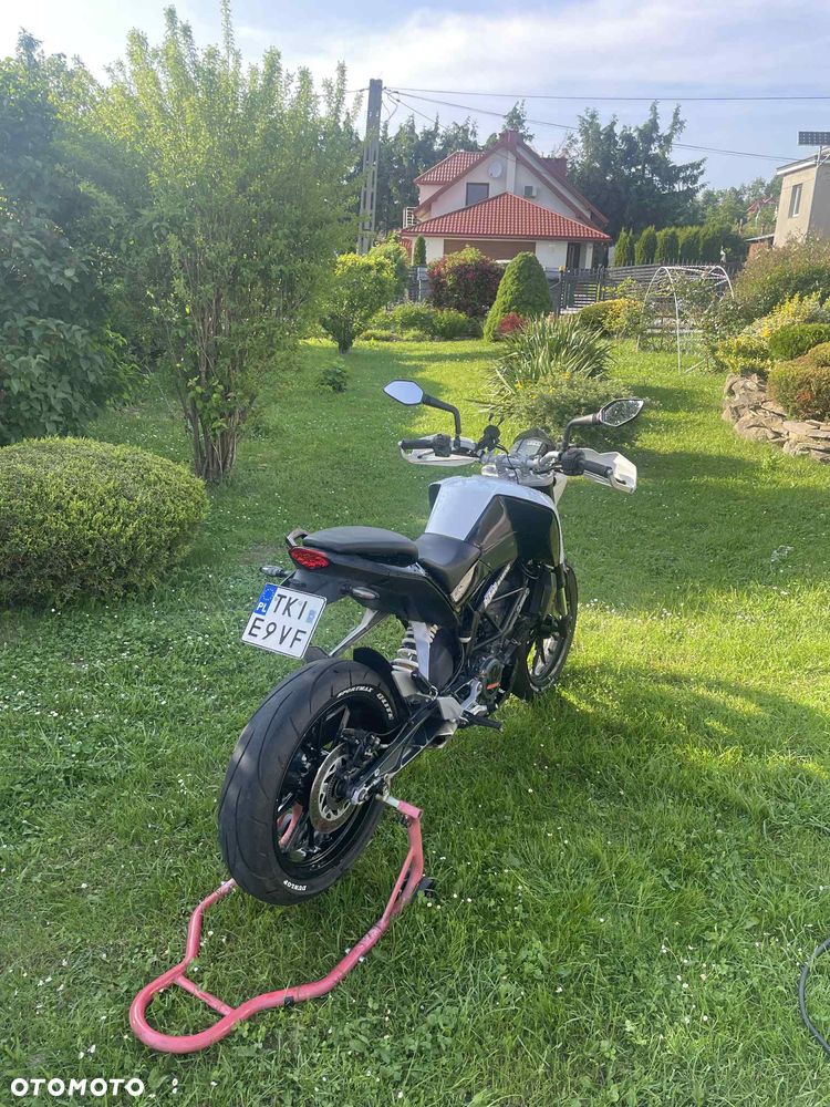 KTM Duke 125 - 5