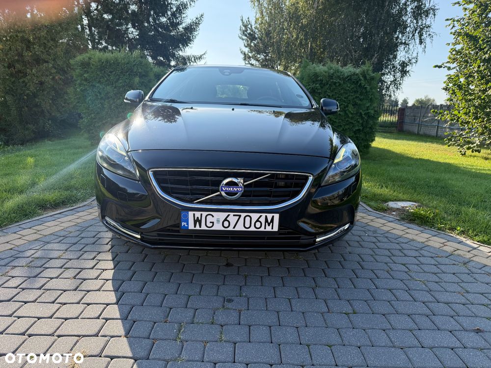 Volvo V40 D3 Momentum - 4
