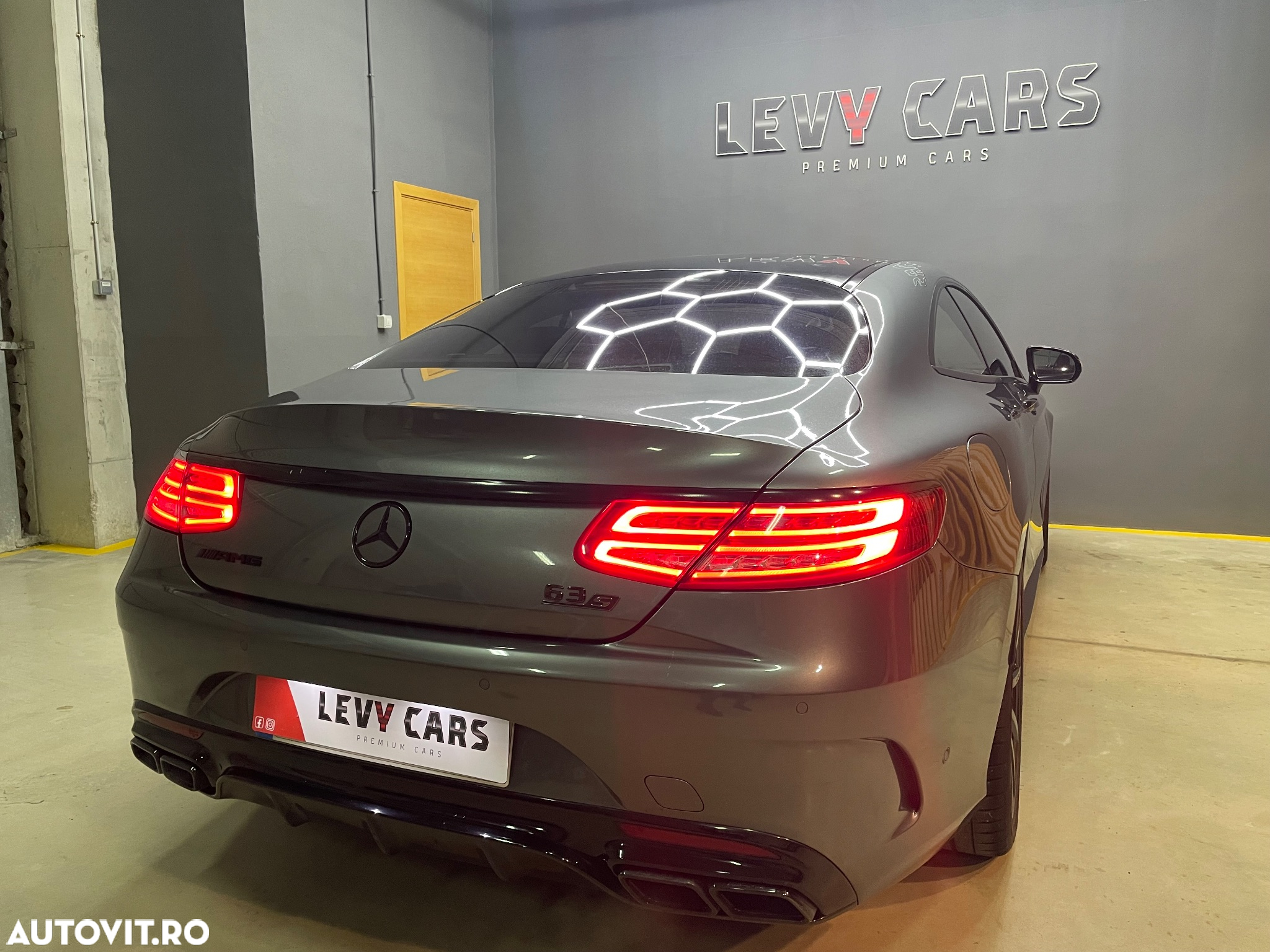 Mercedes-Benz S 63 AMG 4MATIC Coupe Aut - 31