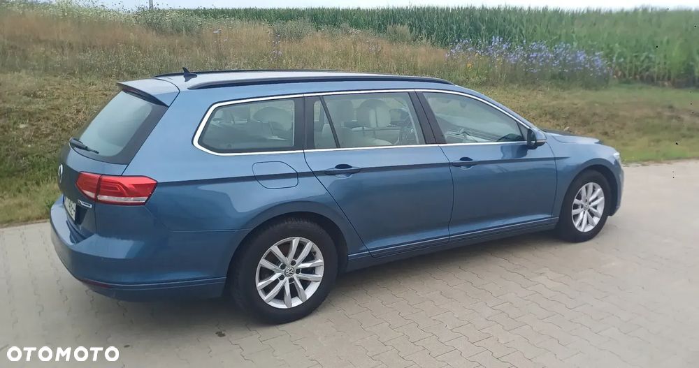Volkswagen Passat - 5