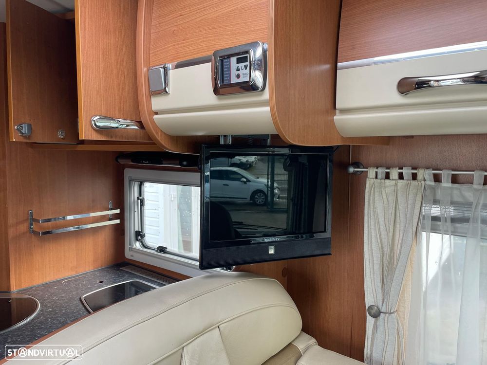 Pilote Explorateur G742 c/Cama Central - Autocaravana - 13