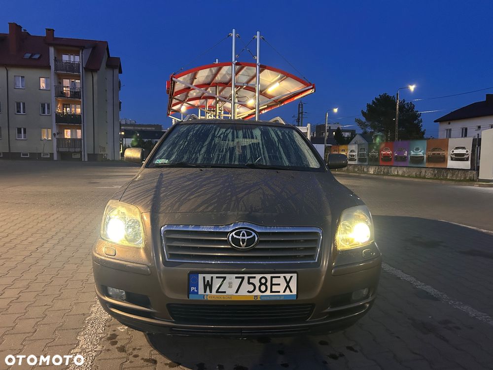 Toyota Avensis 2.0 VVT-i Sol - 5