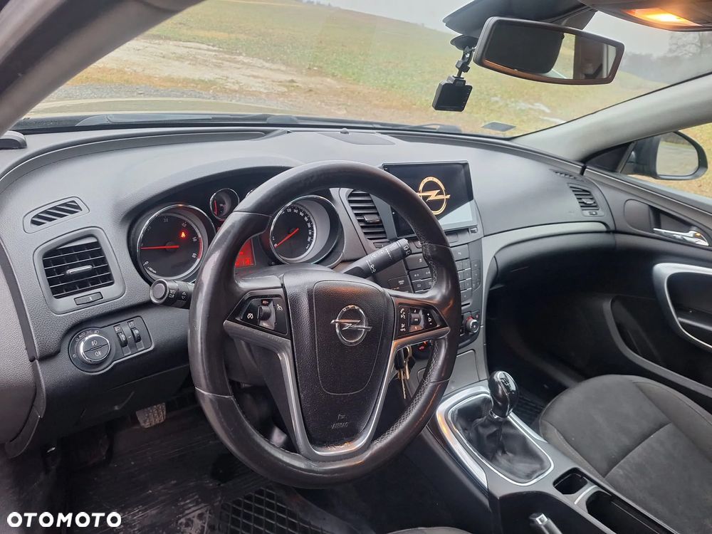 Opel Insignia 2.0 CDTI - 11