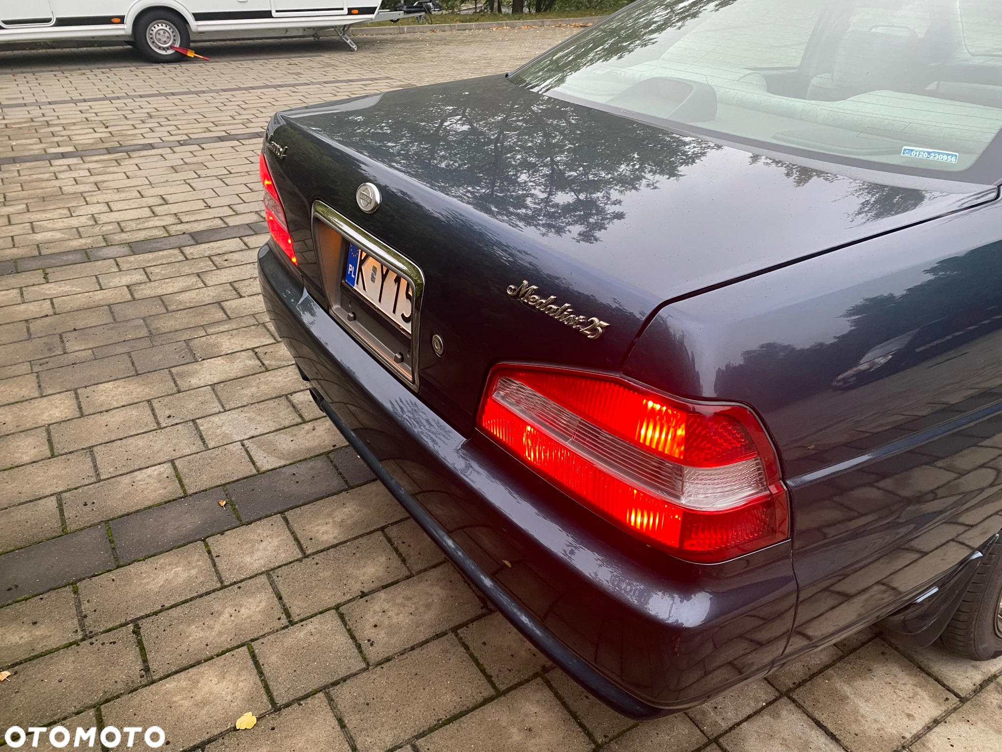 Nissan Laurel - 10