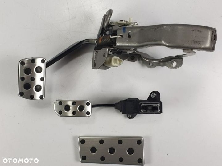 LEXUS 300h 2.5H Komplet Pedałów F Sport Hamulec Gaz Stopka - 1