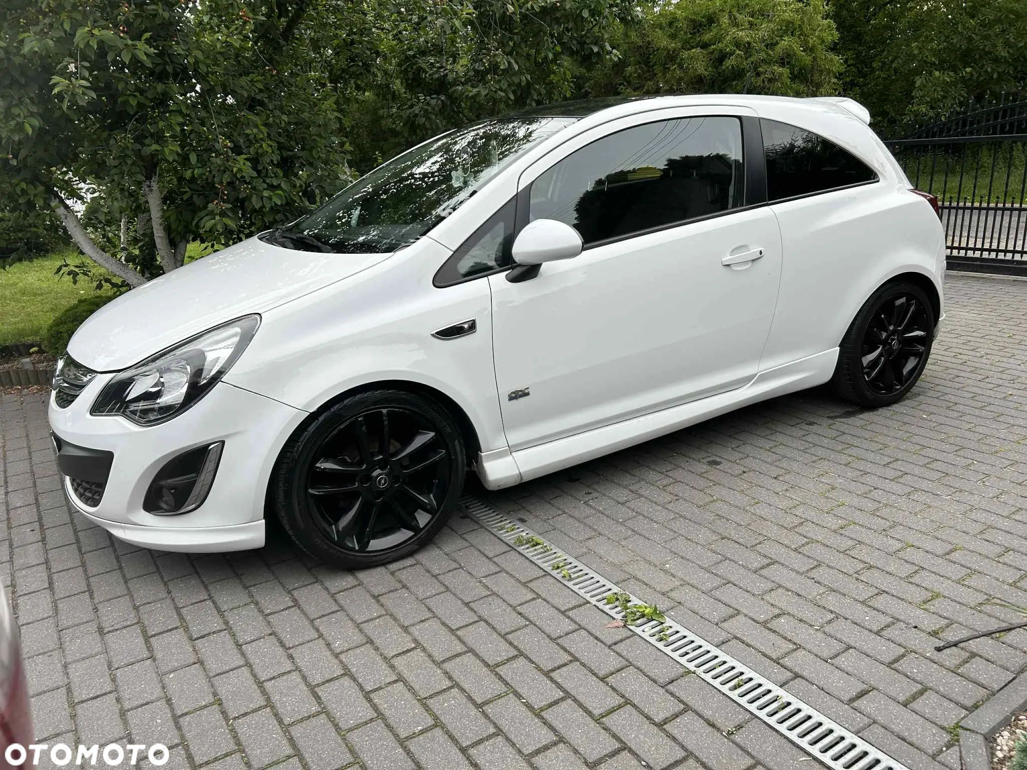 Opel Corsa 1.4 16V Edition - 1