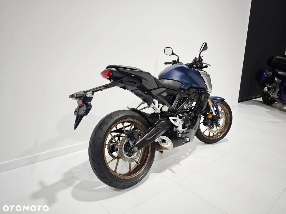 Honda CB - 9