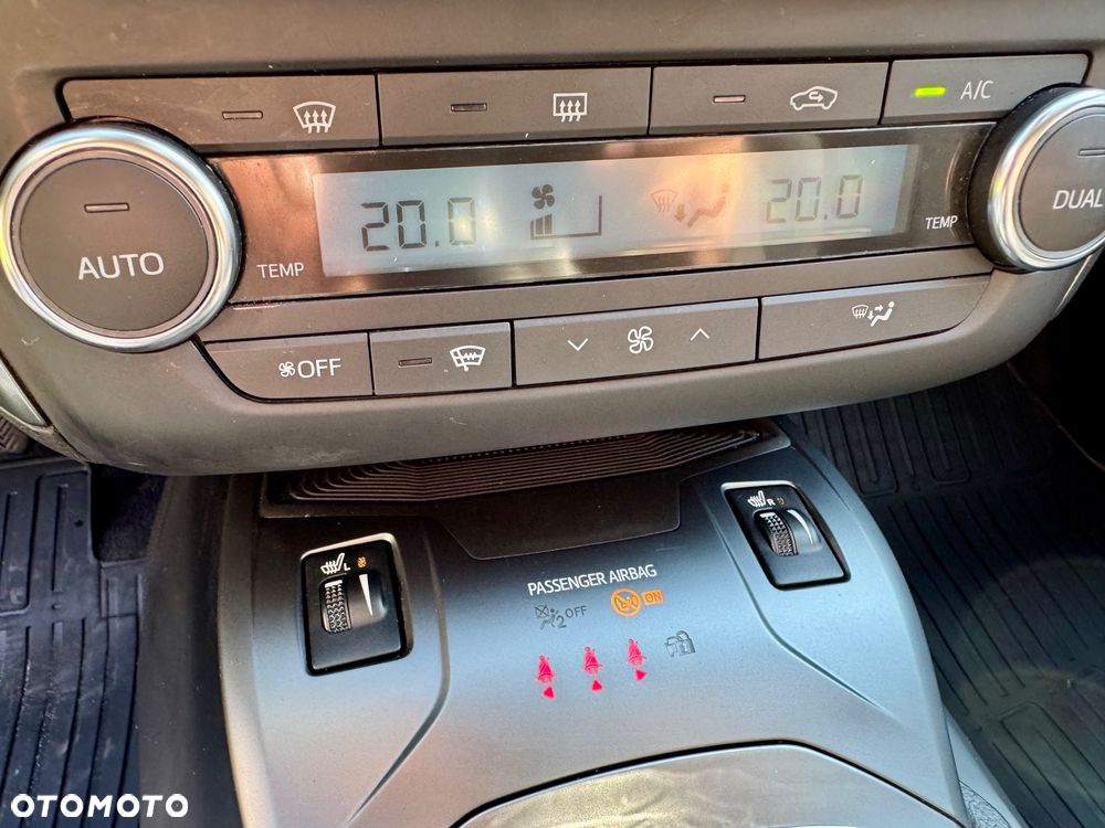 Toyota Avensis Touring Sports 1.8 Edition S+ - 20