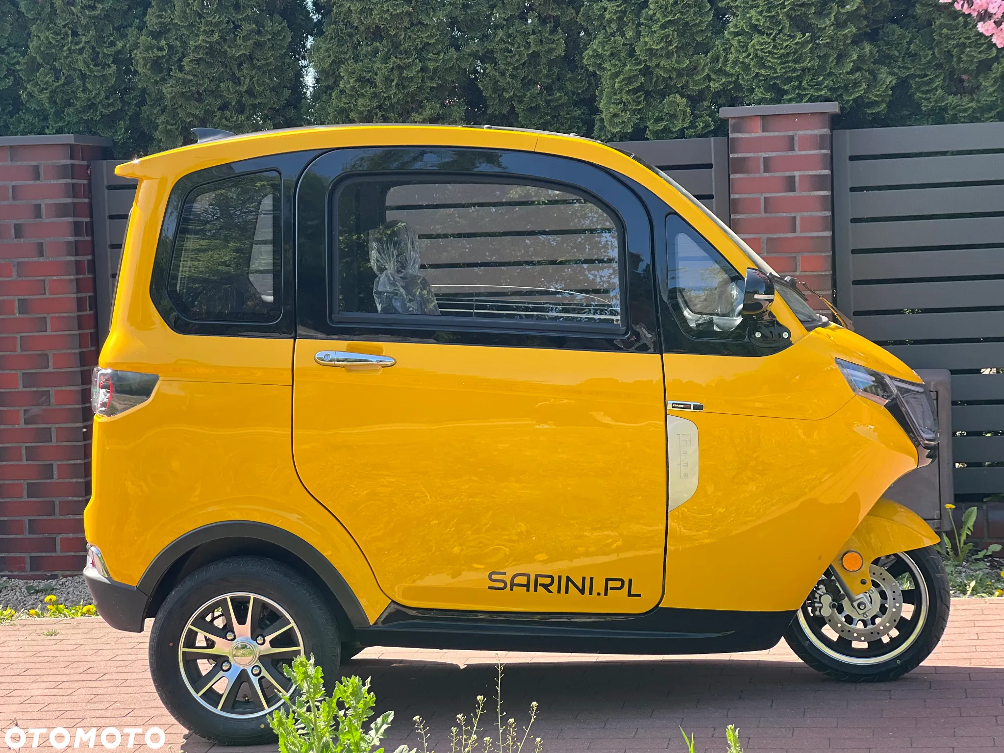 SARINI TITO - 25