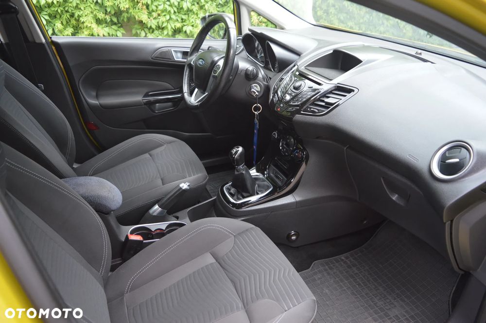 Ford Fiesta 1.0 EcoBoost Titanium - 17