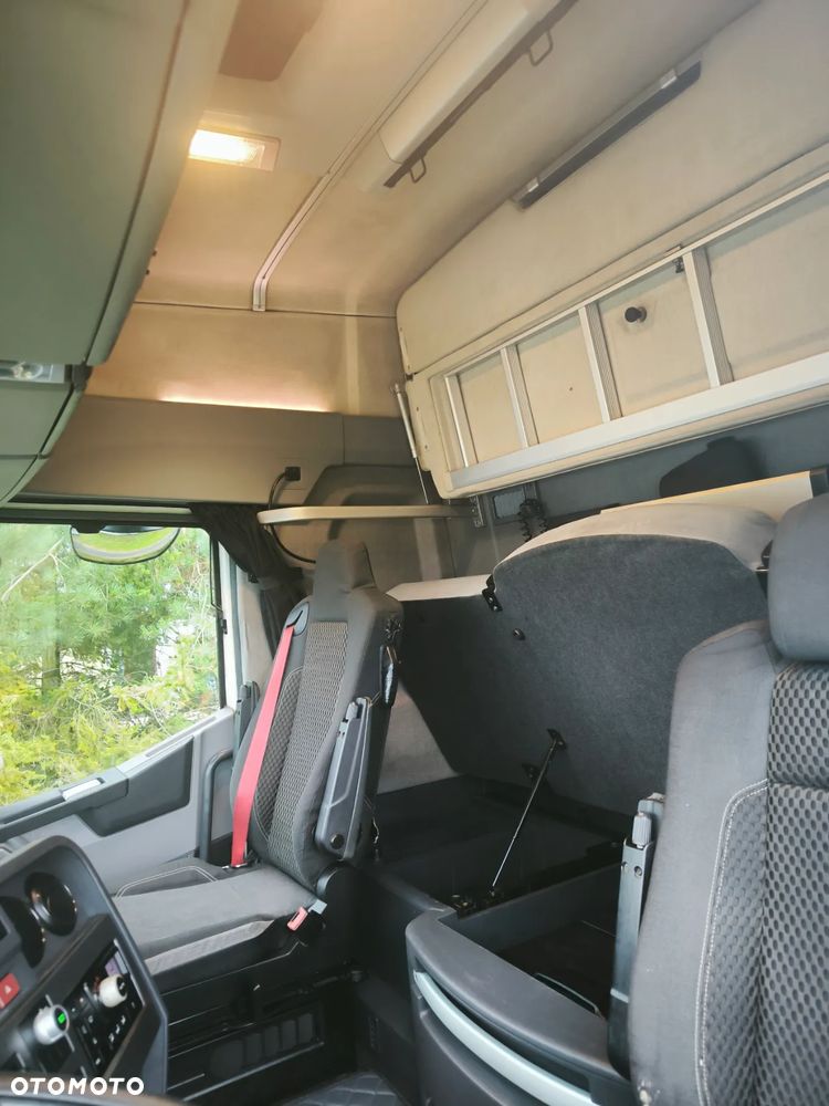 Renault T480 HIGH CAB - 9