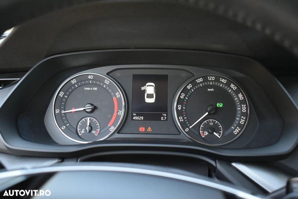 Skoda Octavia 1.0 TSI DSG Mild Hybrid Ambition - 6