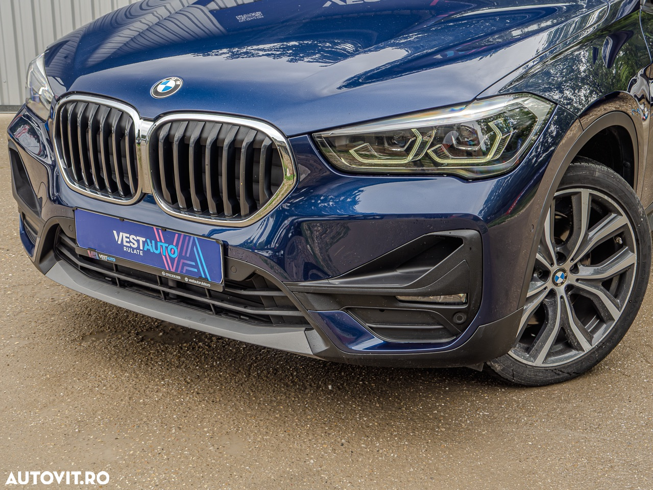 BMW X1 xDrive20d AT - 33