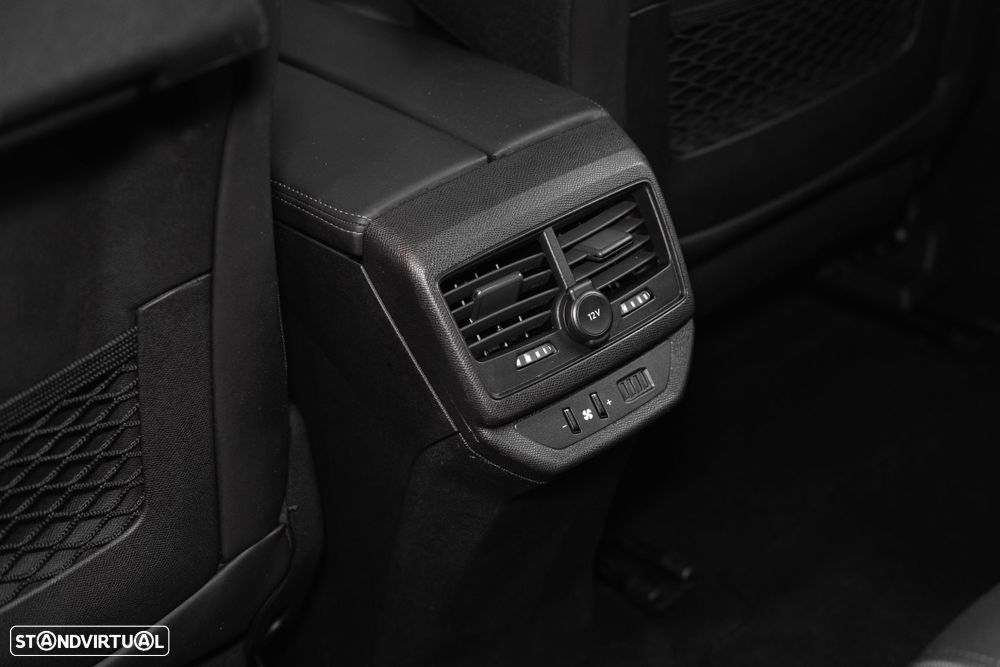 Peugeot 5008 BlueHDI 130 EAT8 Allure - 29