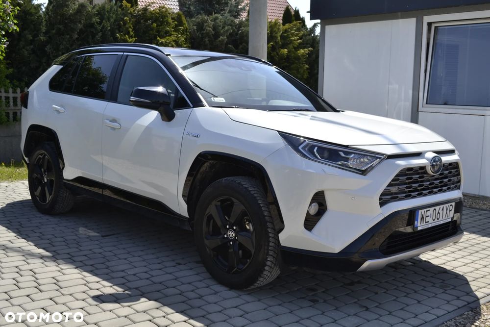 Toyota RAV4 - 8