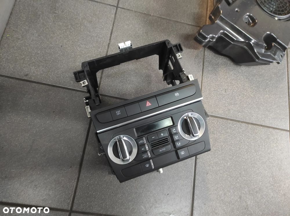 KOSZ RADIO PANEL KLIMATYZACJI RAMKA AUDI A3 8P LIFT 2DIN CLIMATRONIC 8P0 WYSYŁKA !!!! - 1