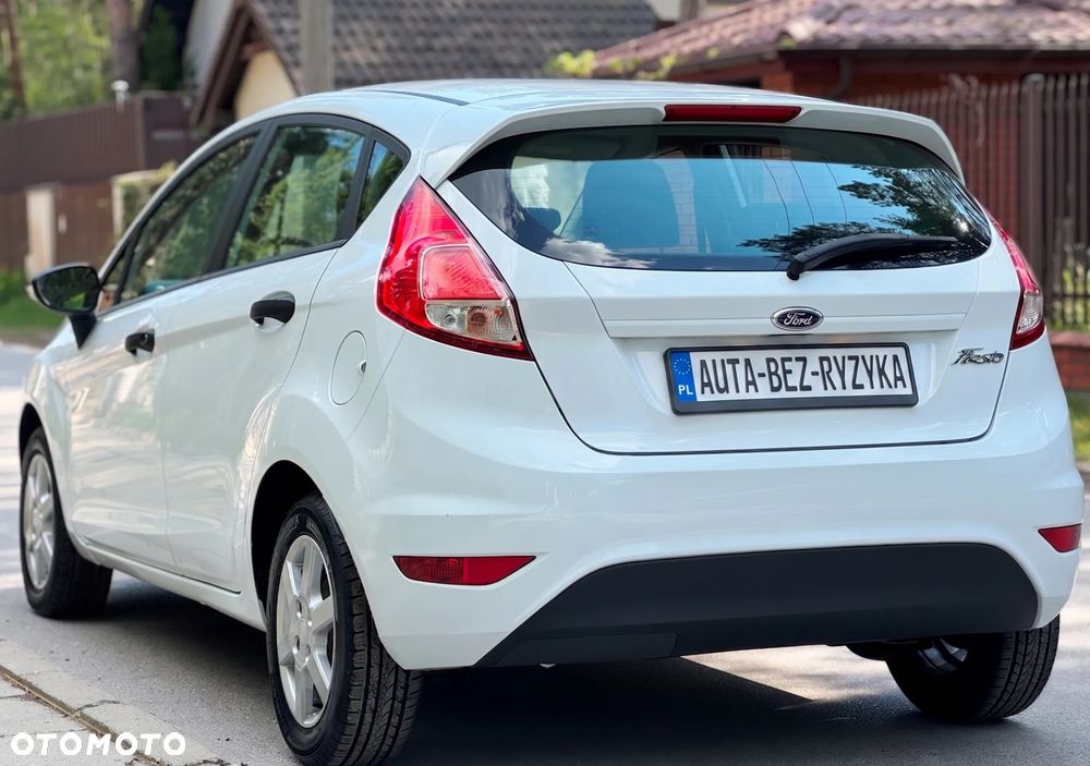 Ford Fiesta 1.25 Silver X (Ambiente) EU6 - 13
