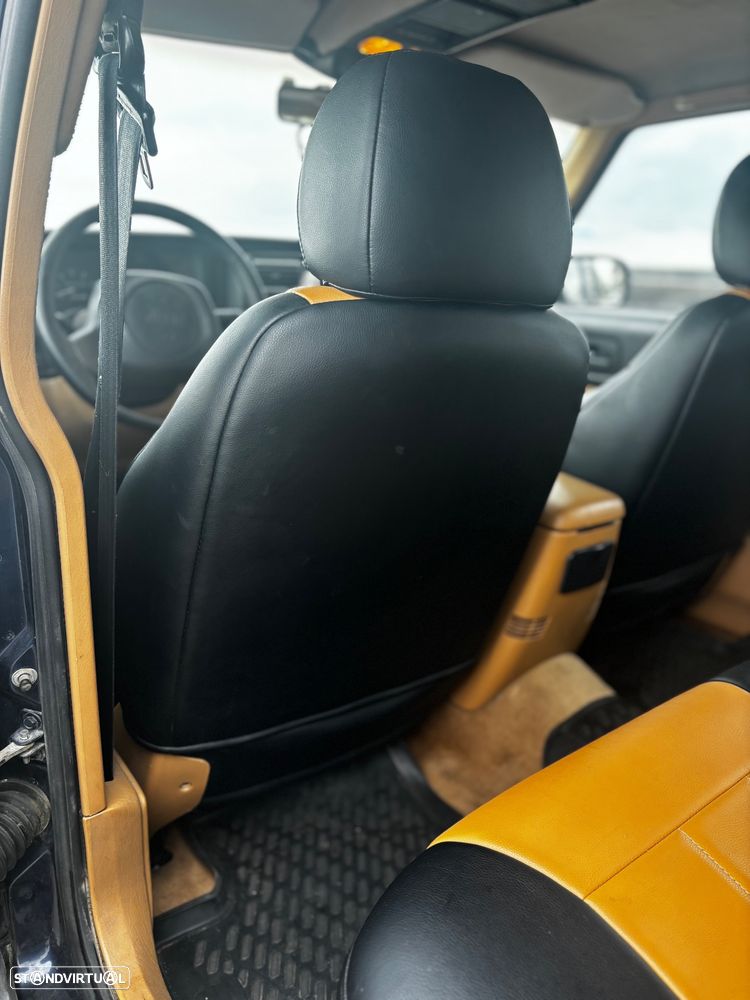 Jeep Cherokee 2.5 TD Classic - 9