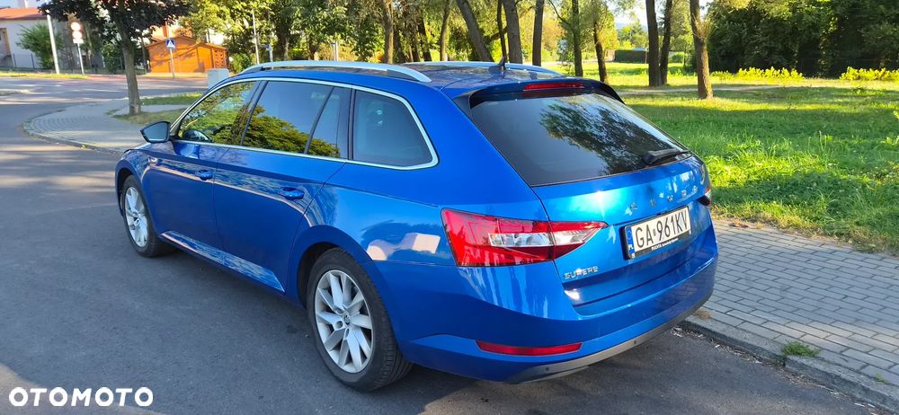 Skoda Superb 1.5 TSI Ambition DSG - 23